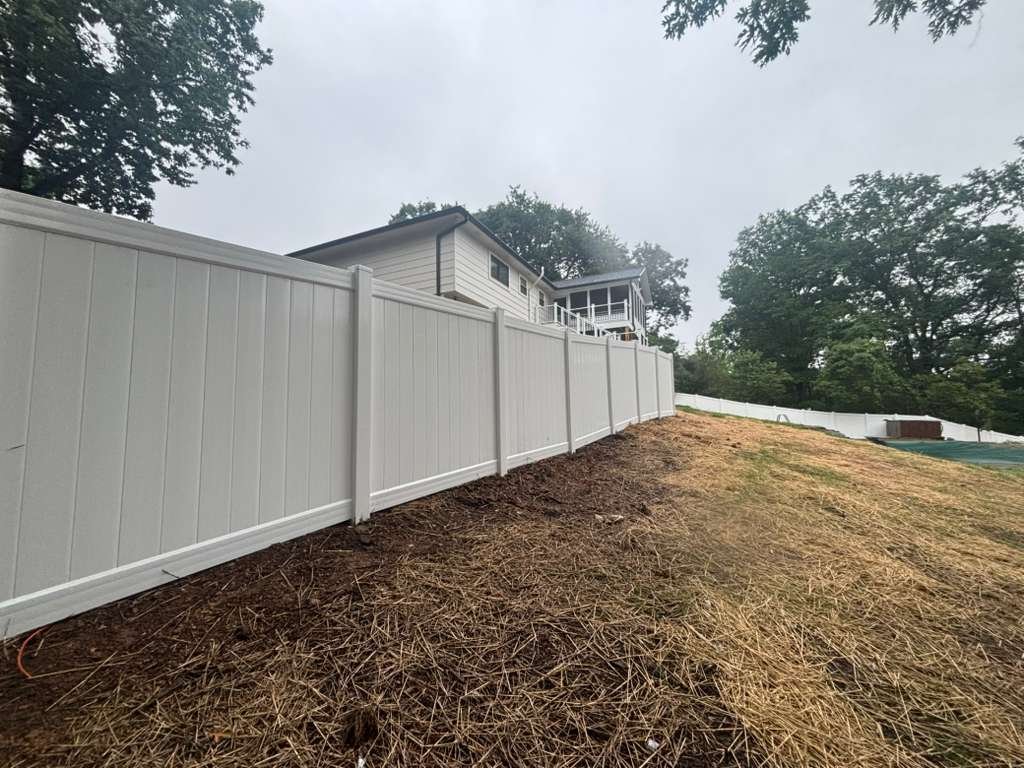 Vinyl fence installation in Chattanooga TN
