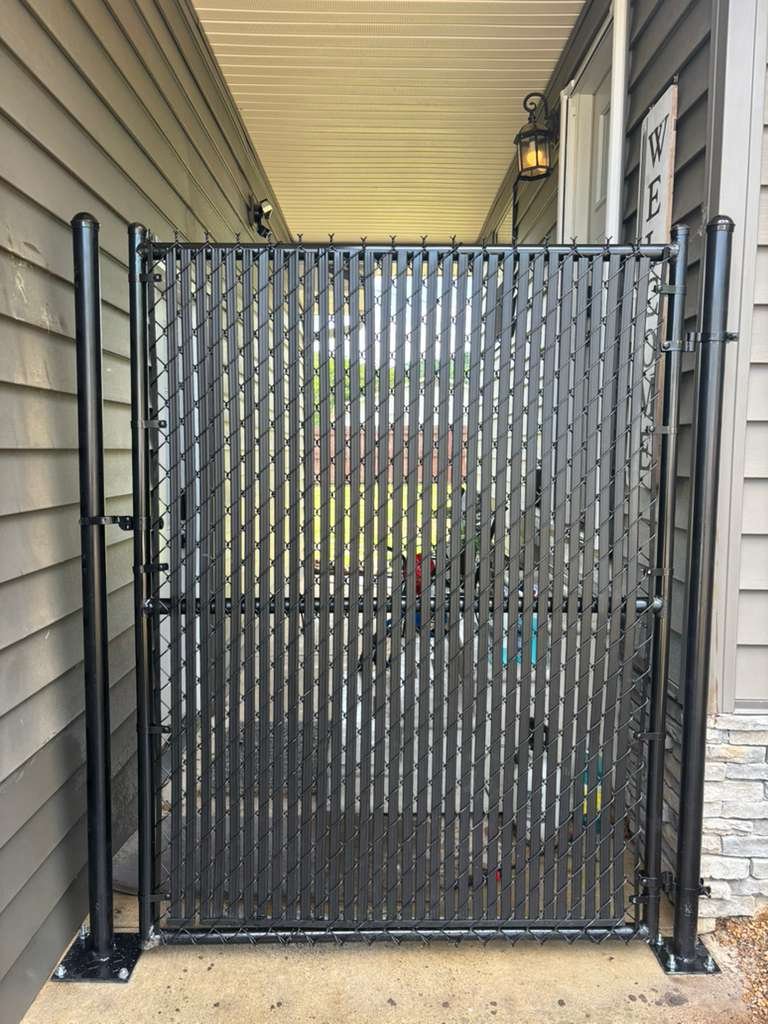 Chain link fence gate installation in Chattanooga TN by Eddie's Fence