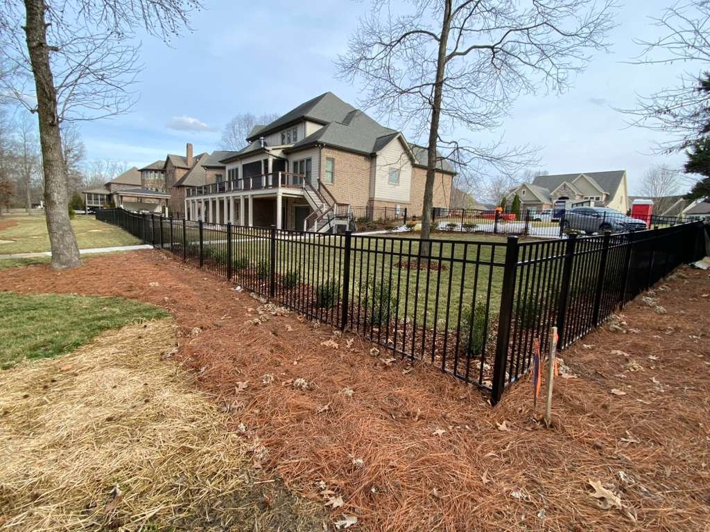 Residential fence installation service in Chattanooga TN